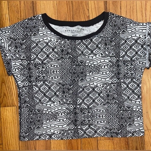 Aéropostale Tribal Crop Top Tee - Picture 7 of 11